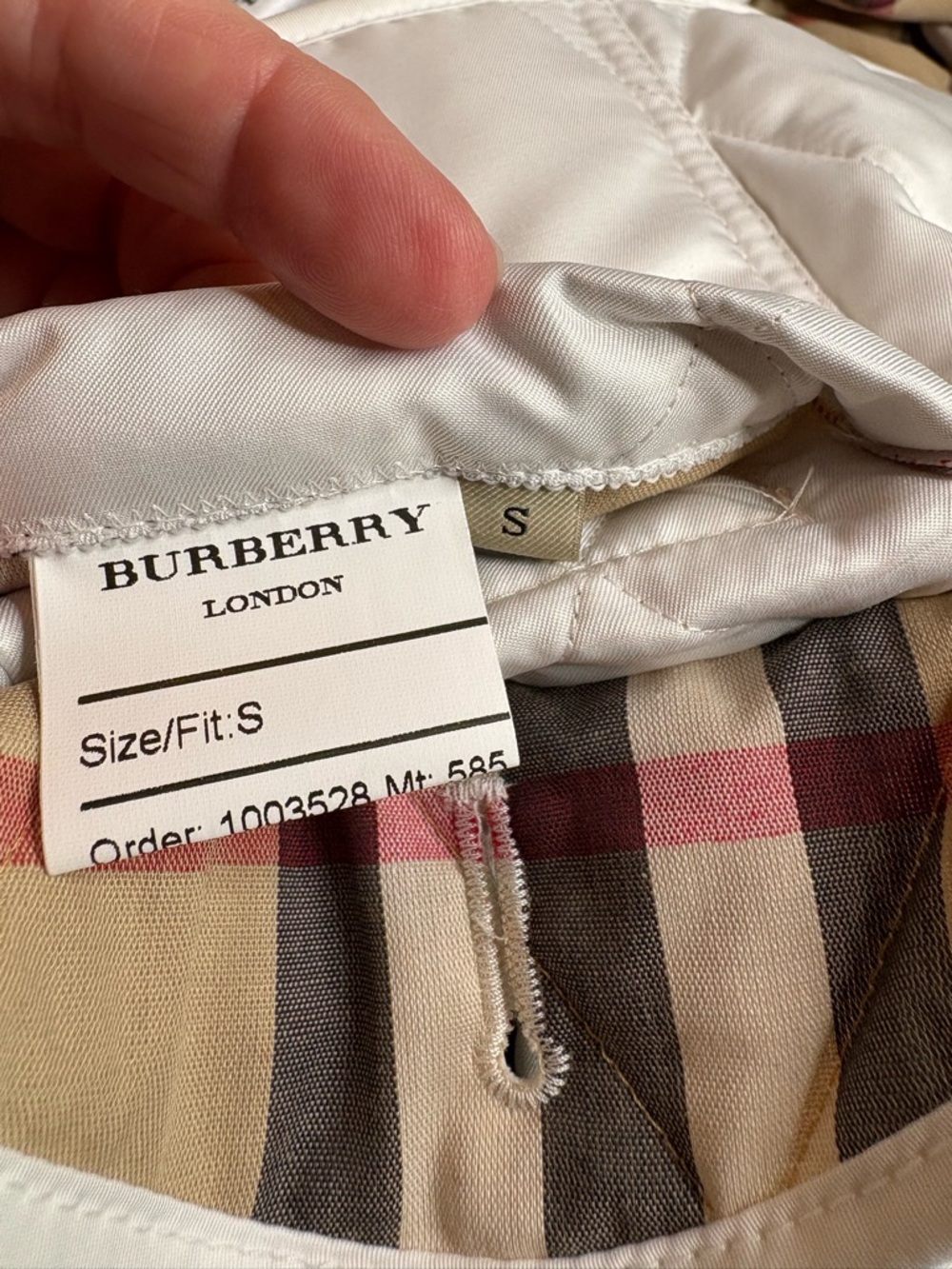 Burberry White Diamond Quilted Jacket - Size S - Iconic Nova Check Lining - Picture 6 of 9